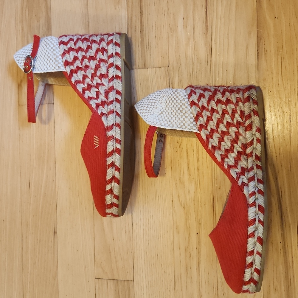 Viscata Canvas Wedges - Red Jaquard - Picture 2 of 6